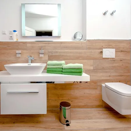 Storchennest * Neuendorf (Dahme-Spreewald)