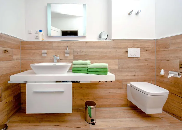 Storchennest * Neuendorf (Dahme-Spreewald)